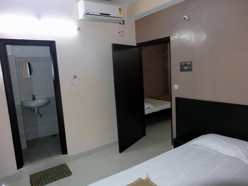 Dwaraka Inn Hajdarabad Pokój zdjęcie